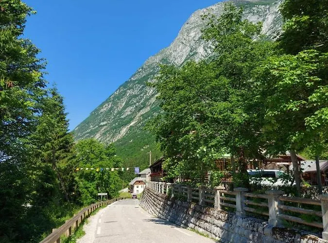 Gostisce Andrejc Гостевой дом 3*