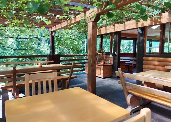 Gostisce Andrejc Гостевой дом 3*