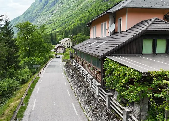 Gostisce Andrejc Soča